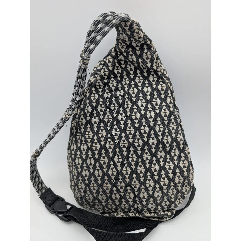 KAVU Rope Bag Geometric Triangle Print Canvas Sling Backpack Black Tan